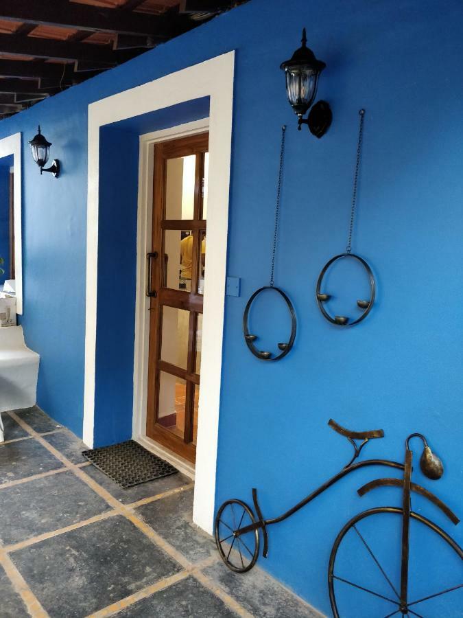 The White Balcao Hostel Panaji Exterior foto