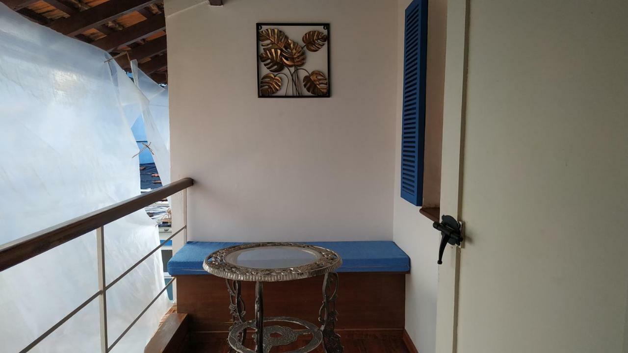 The White Balcao Hostel Panaji Exterior foto